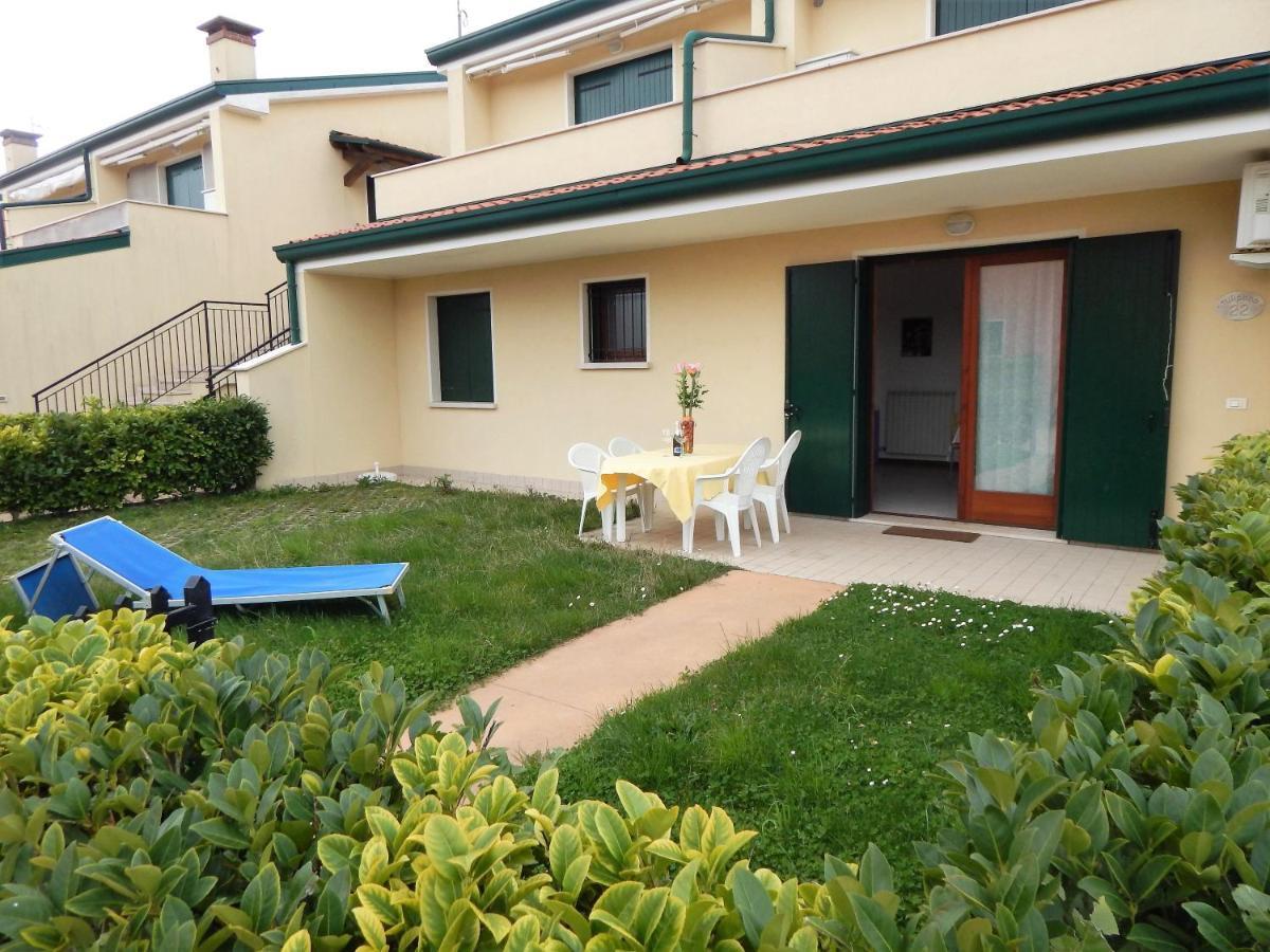 Hotel Apartments Villaggio Dei Fiori 4 Stars Luxury - Great Family Resort - Pet Friendly - With Hypermarket - Delivery Restaurant-Pizzeria - Room Breakfast With Supplement - Ultra Fast Wi-Fi - Play Area For Children - Olympic Swimming Pool - Parking 카오를레 외부 사진