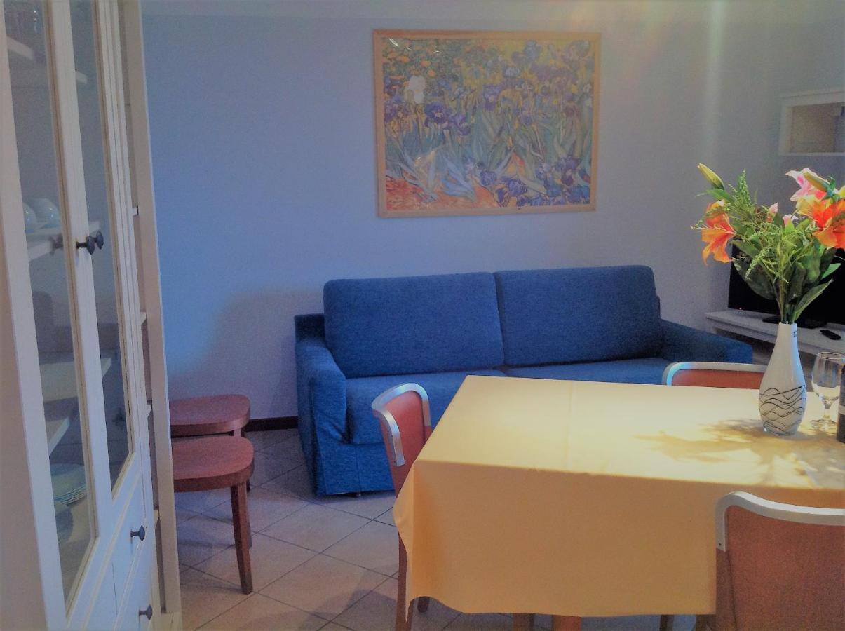 Hotel Apartments Villaggio Dei Fiori 4 Stars Luxury - Great Family Resort - Pet Friendly - With Hypermarket - Delivery Restaurant-Pizzeria - Room Breakfast With Supplement - Ultra Fast Wi-Fi - Play Area For Children - Olympic Swimming Pool - Parking 카오를레 외부 사진