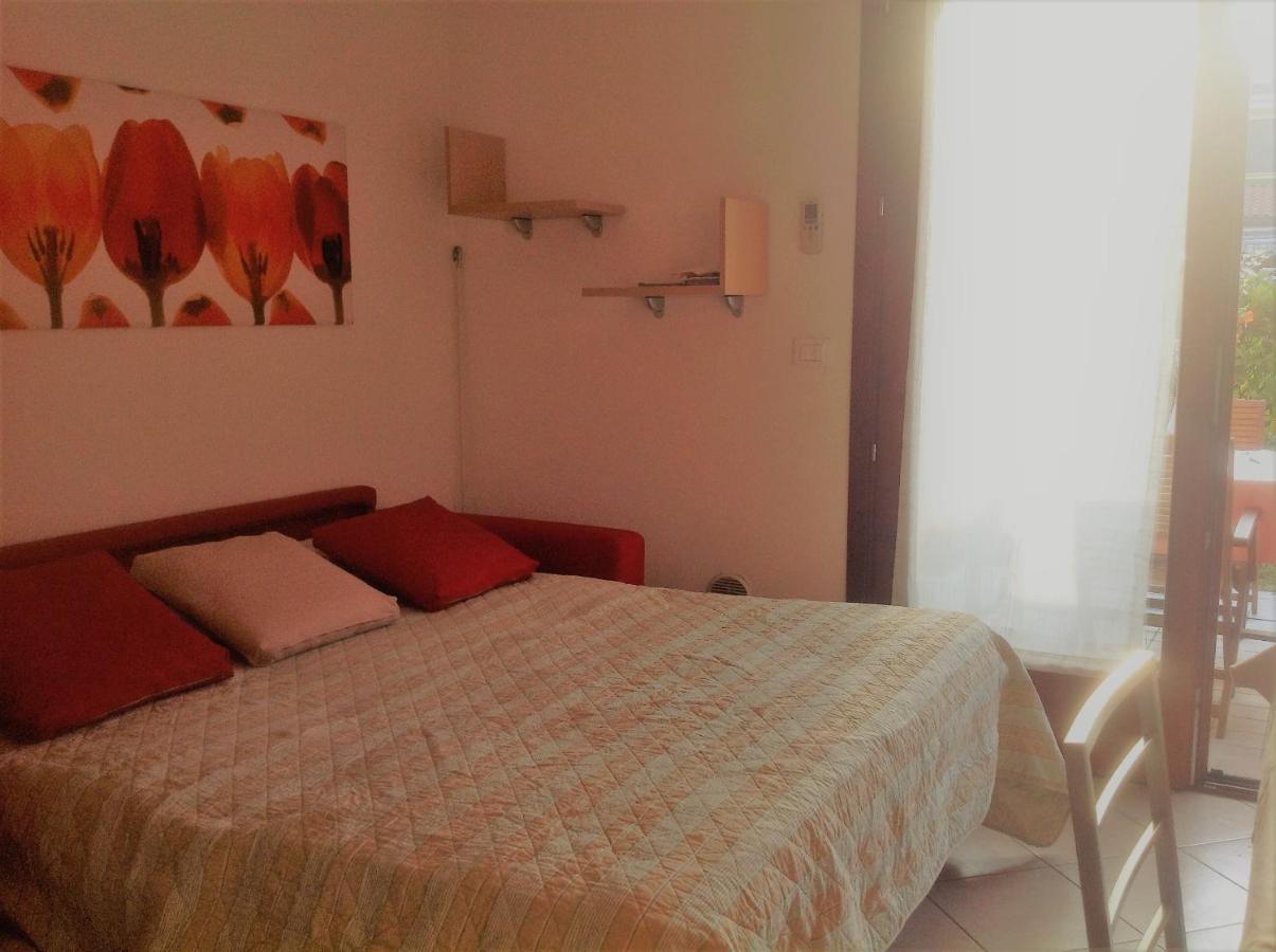 Hotel Apartments Villaggio Dei Fiori 4 Stars Luxury - Great Family Resort - Pet Friendly - With Hypermarket - Delivery Restaurant-Pizzeria - Room Breakfast With Supplement - Ultra Fast Wi-Fi - Play Area For Children - Olympic Swimming Pool - Parking 카오를레 외부 사진