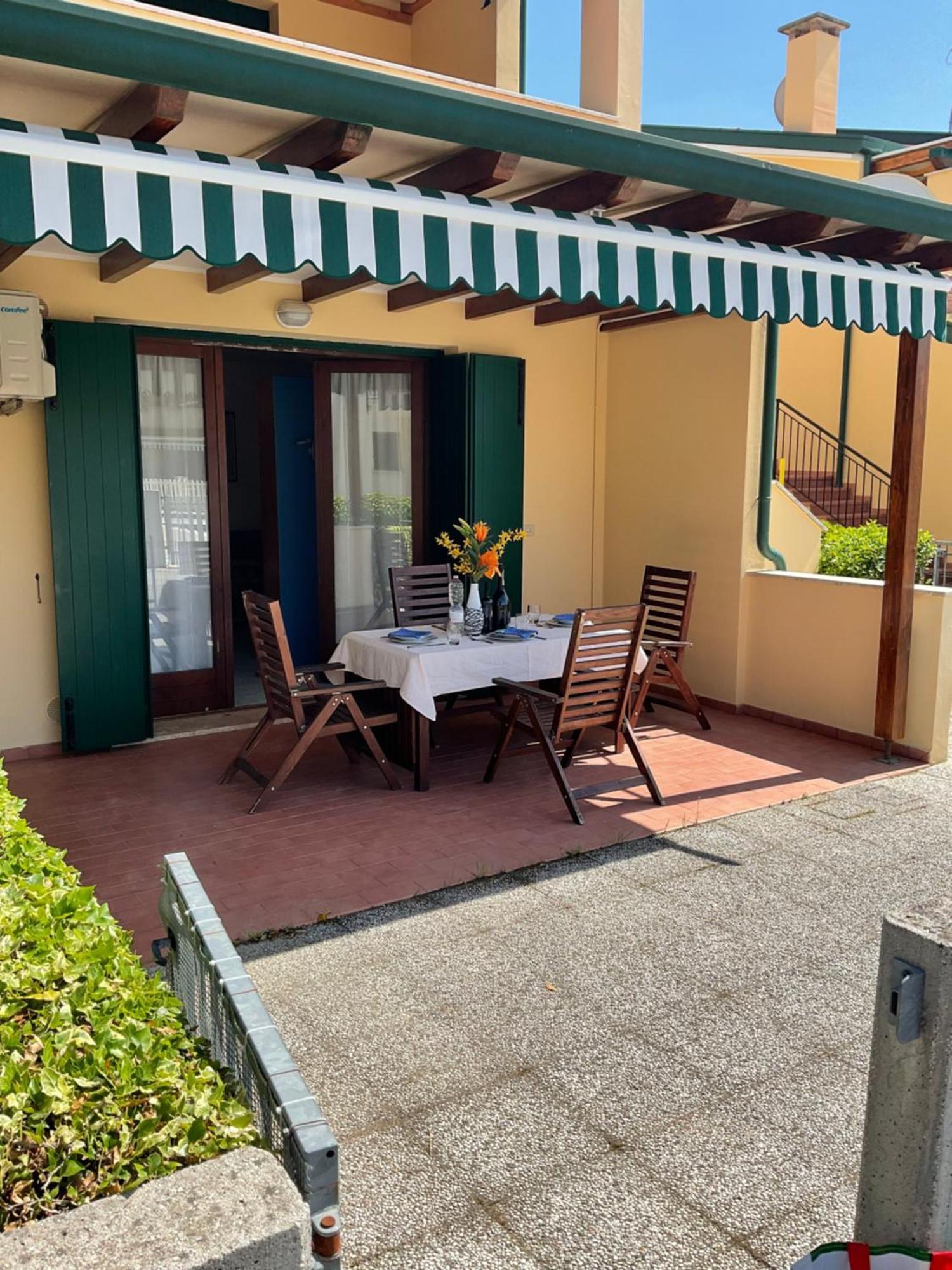 Hotel Apartments Villaggio Dei Fiori 4 Stars Luxury - Great Family Resort - Pet Friendly - With Hypermarket - Delivery Restaurant-Pizzeria - Room Breakfast With Supplement - Ultra Fast Wi-Fi - Play Area For Children - Olympic Swimming Pool - Parking 카오를레 외부 사진