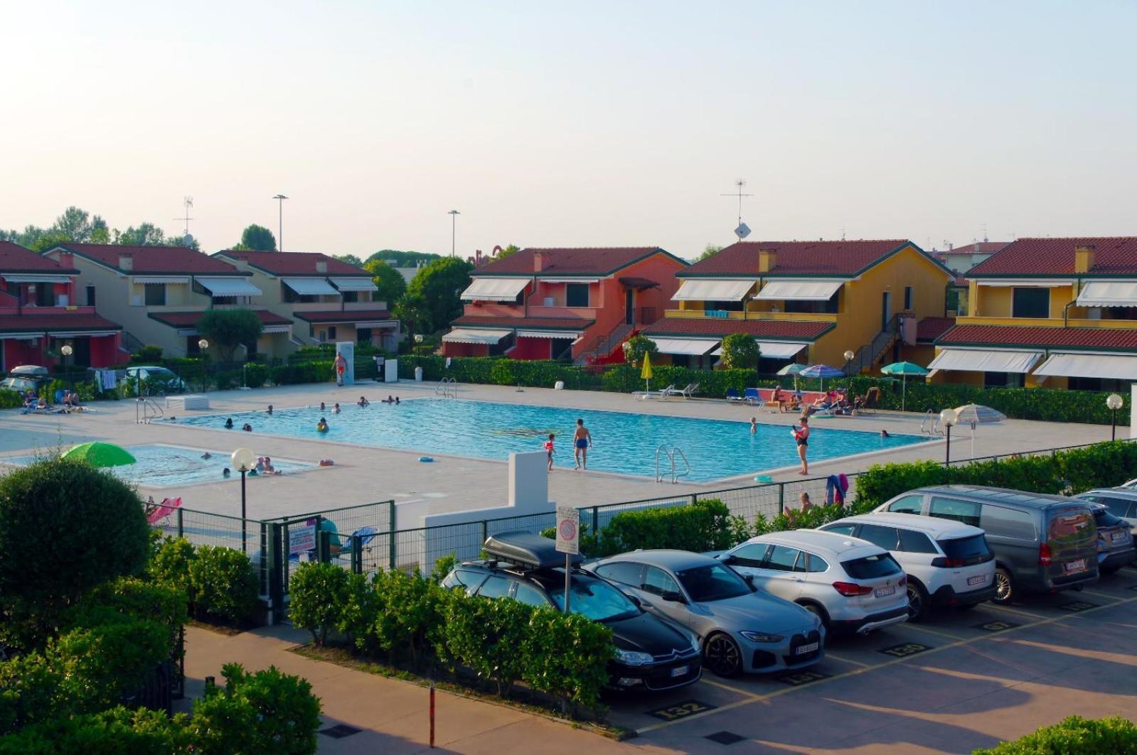 Hotel Apartments Villaggio Dei Fiori 4 Stars Luxury - Great Family Resort - Pet Friendly - With Hypermarket - Delivery Restaurant-Pizzeria - Room Breakfast With Supplement - Ultra Fast Wi-Fi - Play Area For Children - Olympic Swimming Pool - Parking 카오를레 외부 사진