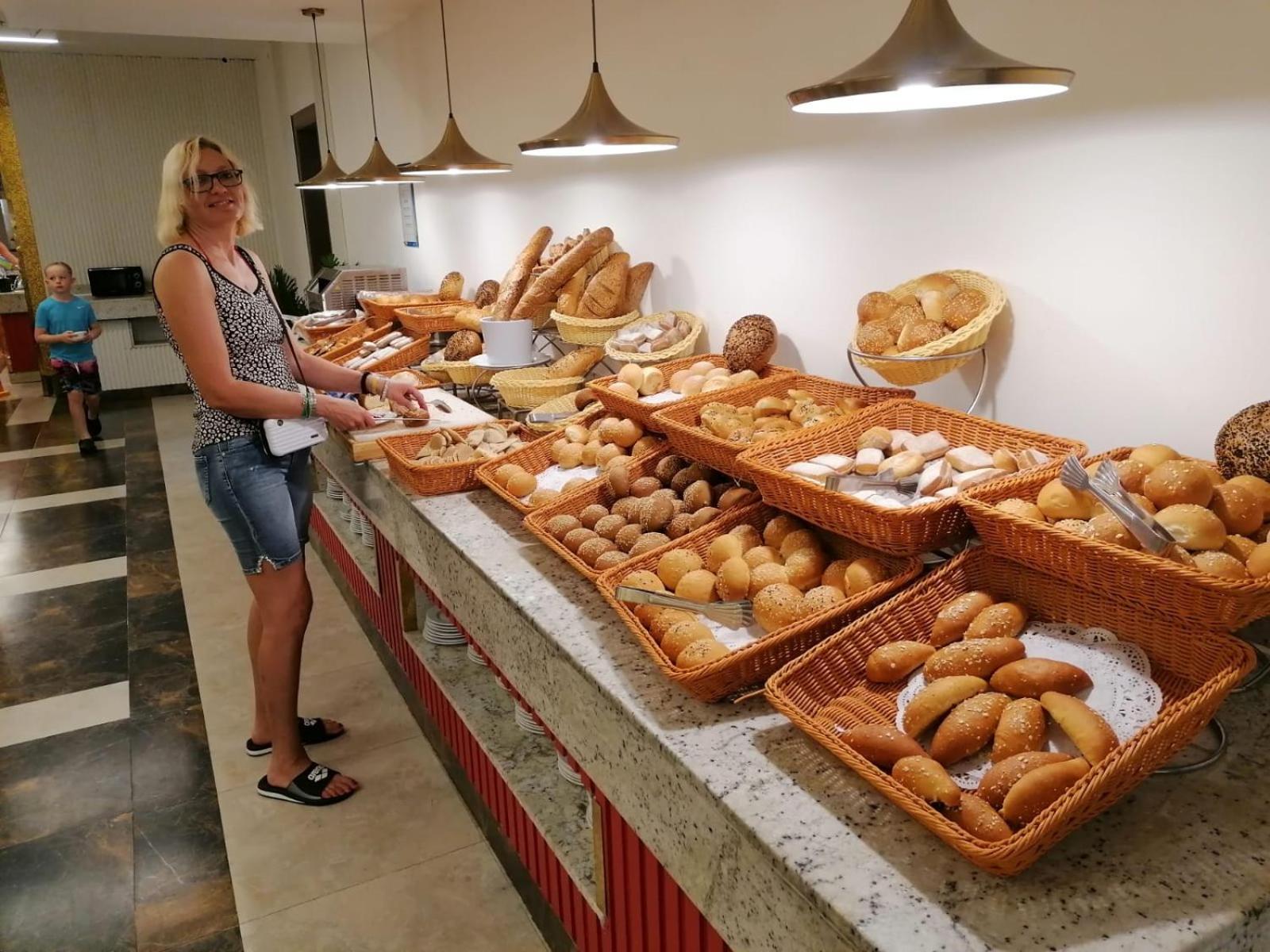 Hotel Apartments Villaggio Dei Fiori 4 Stars Luxury - Great Family Resort - Pet Friendly - With Hypermarket - Delivery Restaurant-Pizzeria - Room Breakfast With Supplement - Ultra Fast Wi-Fi - Play Area For Children - Olympic Swimming Pool - Parking 카오를레 외부 사진